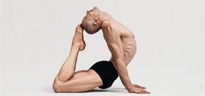 Rāja Kapotāsana