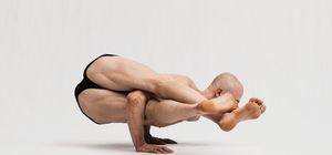 Ashtavakrasana A