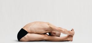 Pashchimottanasana C