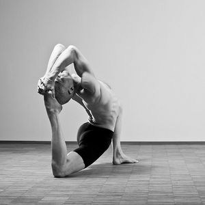 Anjaneyāsana