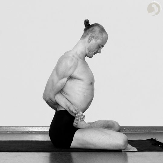 Baddha Padmasana