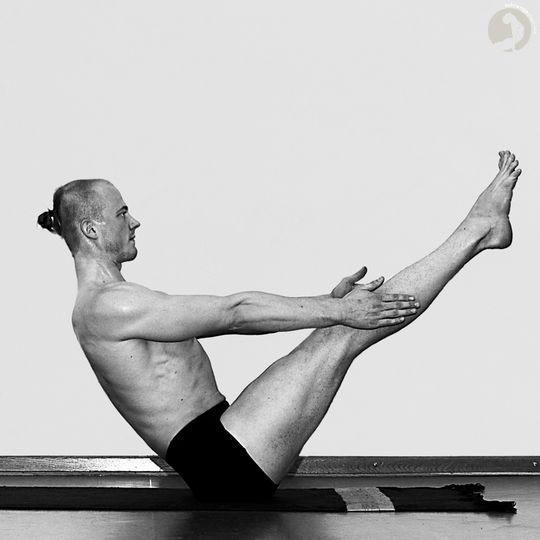 Navasana