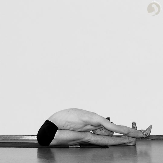 Paschimottanasana